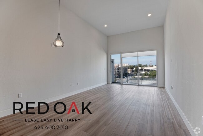 Building Photo - 1331 W 7th St Rental