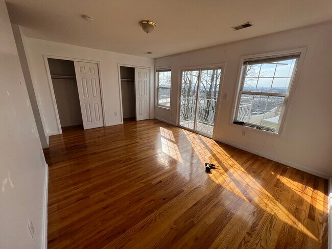 Photo - 75 Columbia Ave Unit 2