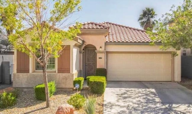 Building Photo - Must See One Story Home in the Heart of Su...