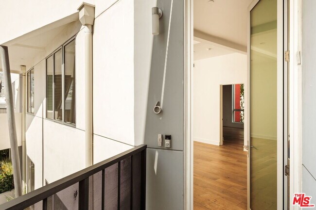 Photo - 616 Croft Ave Unidad 6