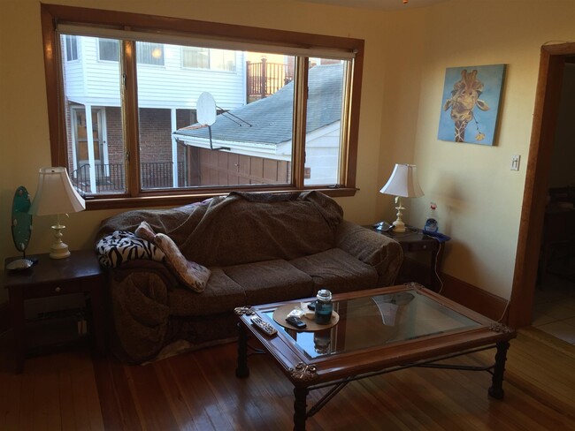 Photo - 10 Windsor Rd Unit 10