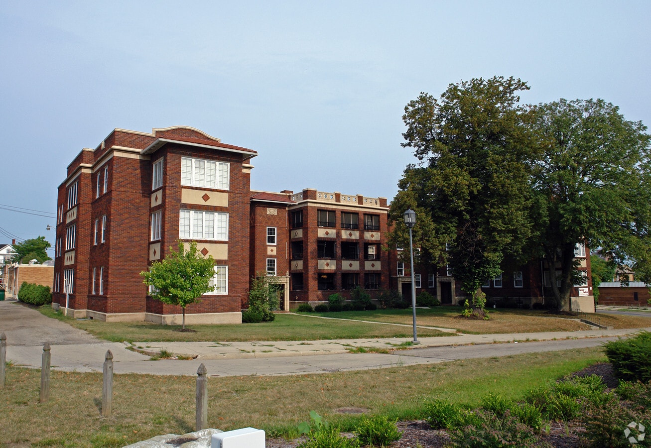 Photo - Gateway Gardens Apartments