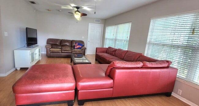 Photo - 816 SW 9th St