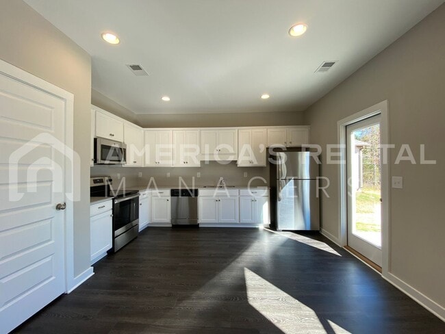 Photo - Home for Rent in Lincoln, AL!!! View with 48 Hours Notice!