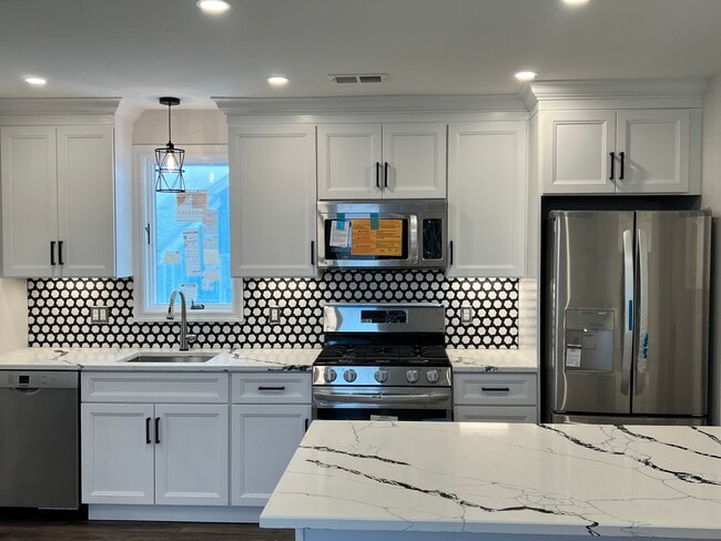 Photo - 125 Livingston Ave Unit Apt 2