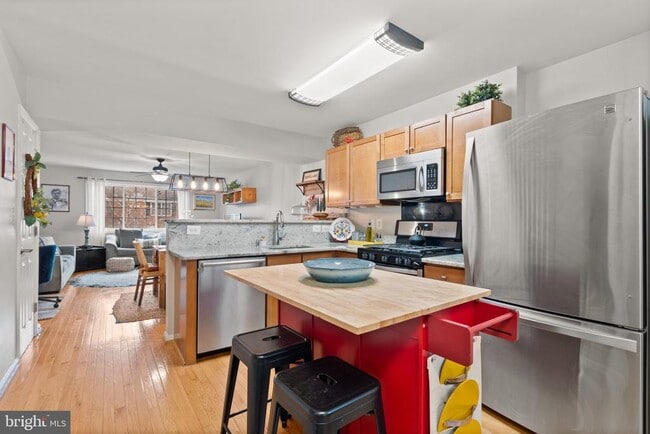 Building Photo - 1469A N Van Dorn St