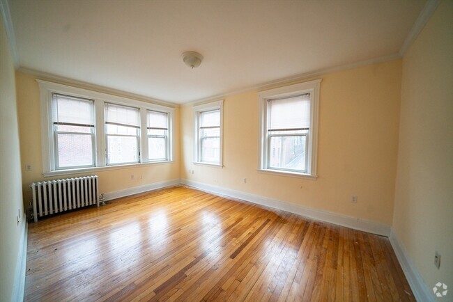 Building Photo - 58 Selkirk Rd Unit 5 Rental