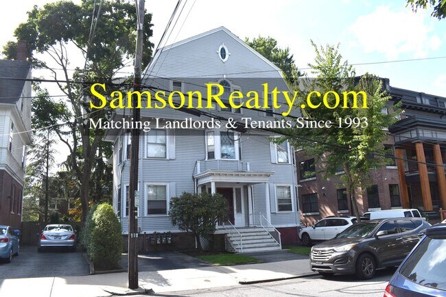 Building Photo - 173 Lloyd Ave Unit 2