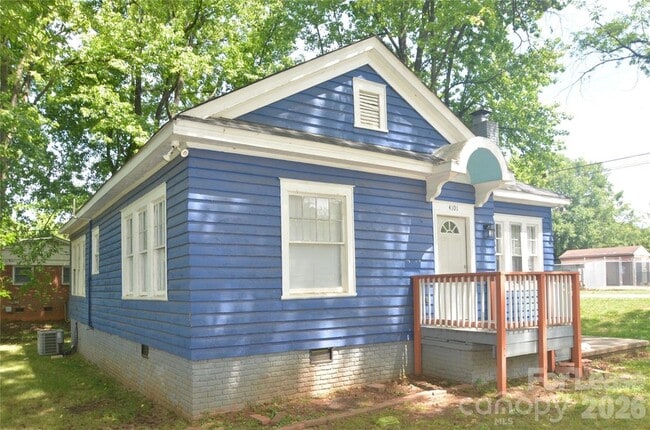 4101 Gossett Ave