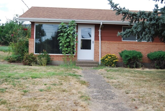 Building Photo - 24055 NE North Valley Rd Unit BEL240 #3