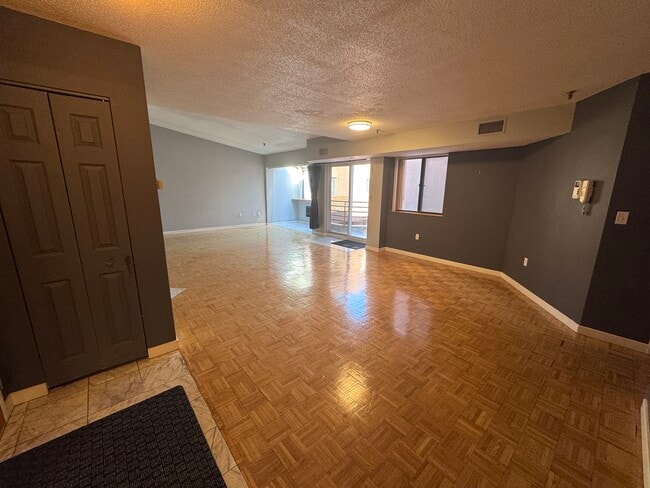 Photo - 147 Kelton St Unit 715