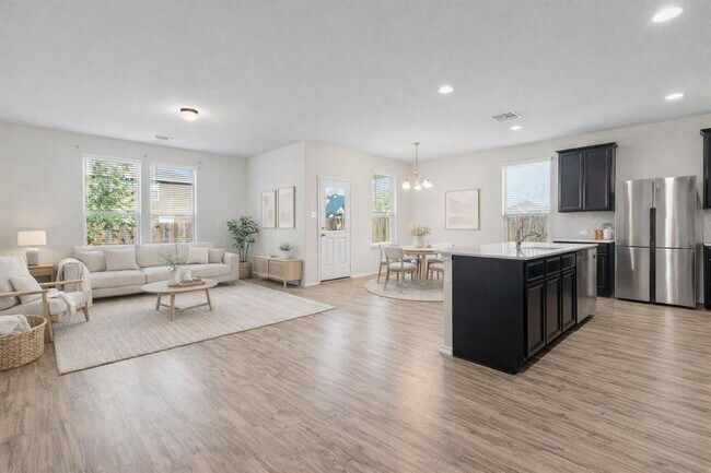 Photo - 332 Spotted Rail Rdg