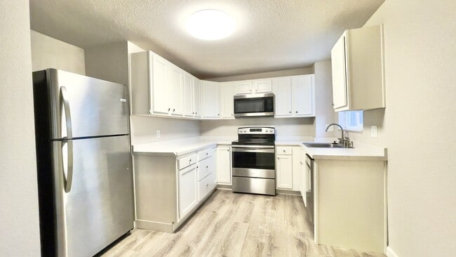 Photo - 2615 King St Unit King 2615 B