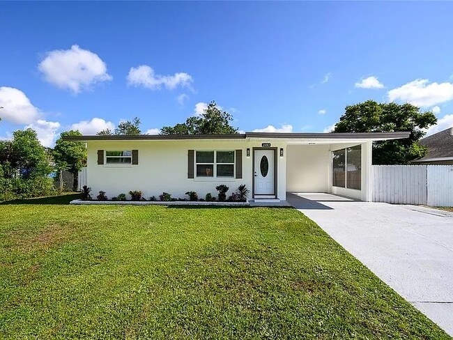 Building Photo - 2410 11th St