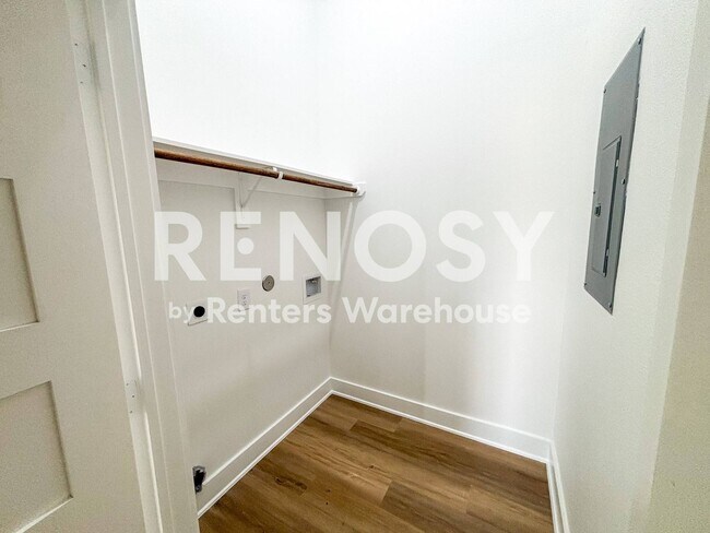 Photo - 1031 Exotic Pne St