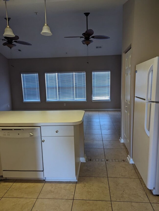 Photo - Azalea Lakes