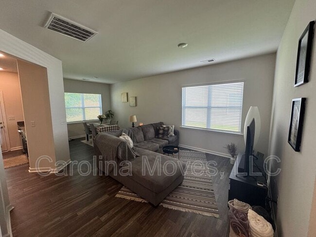 Photo - 405 Sea Grit Ct