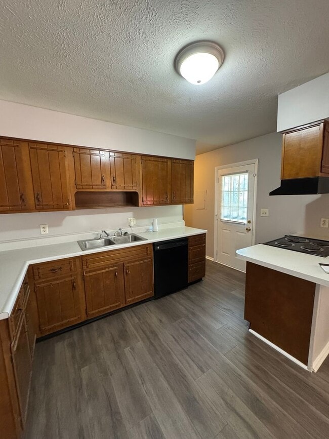 Photo - Warren Twp - 3 BR