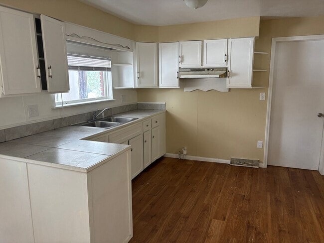 Photo - 3 Bedroom House