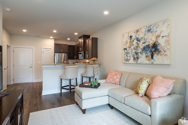 1BR, 1BA - 720SF
