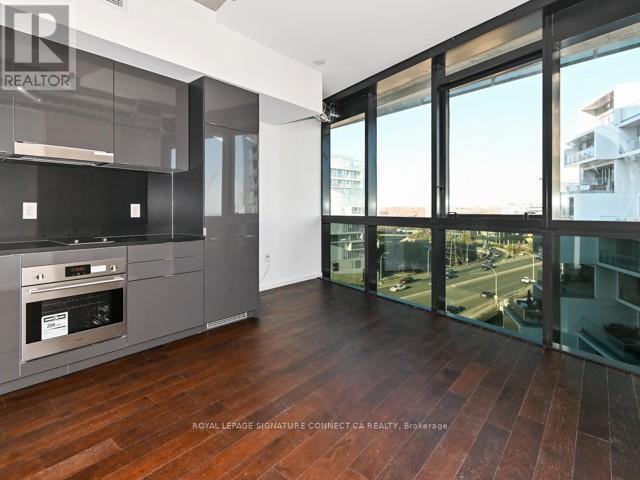 Photo - 21 Lawren Harris Square Unit 910