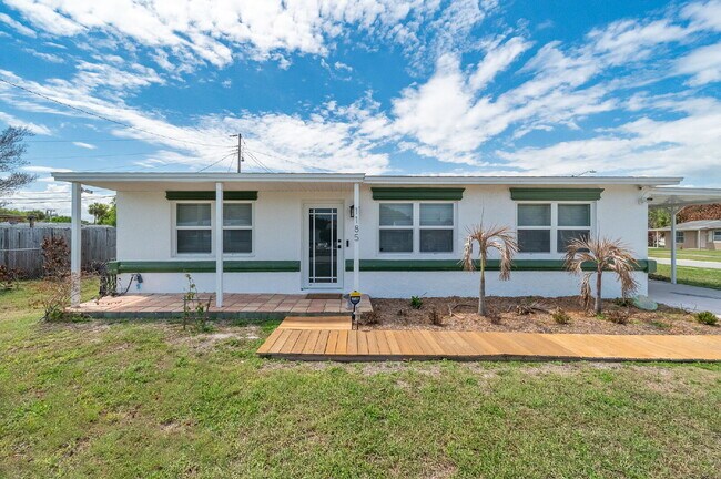 Photo - Remodeled 3/2 in Central Merritt Island!