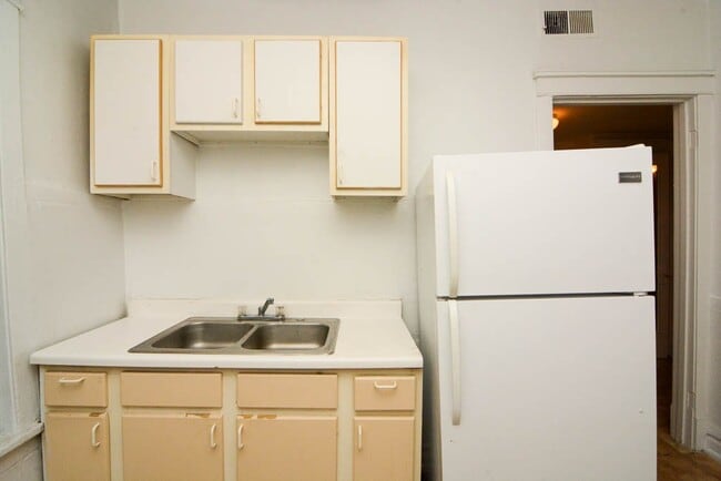 Photo - 2516 N Kedzie Blvd Unit W2