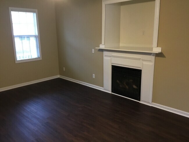 Photo - 204 Ber Creek Dr