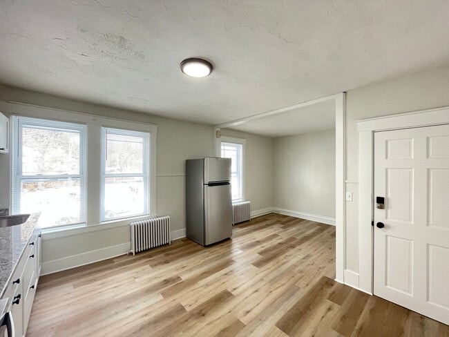 Photo - 71 6th St Unit B