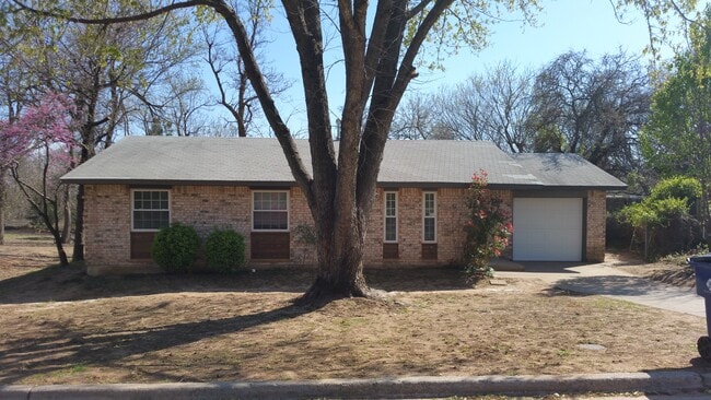 Building Photo - 14284 Steele Dr Rental