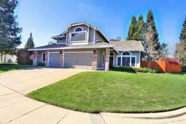 Photo - 1400 Ave Camisa Casa