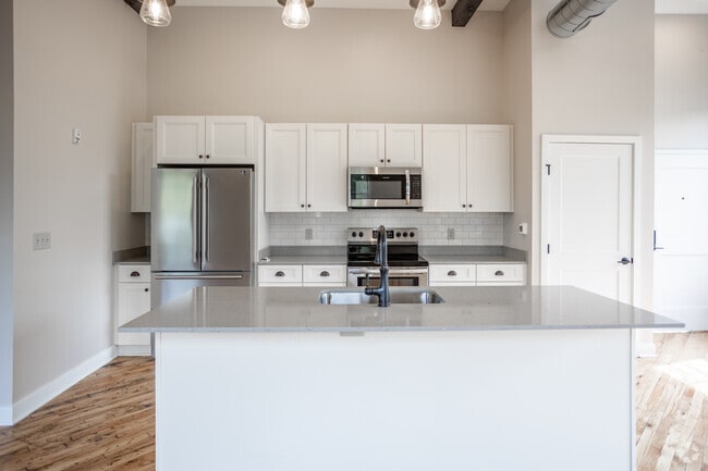 1BR, 1.5BA - 859 SF - The Lofts at Rockland Silk Mill