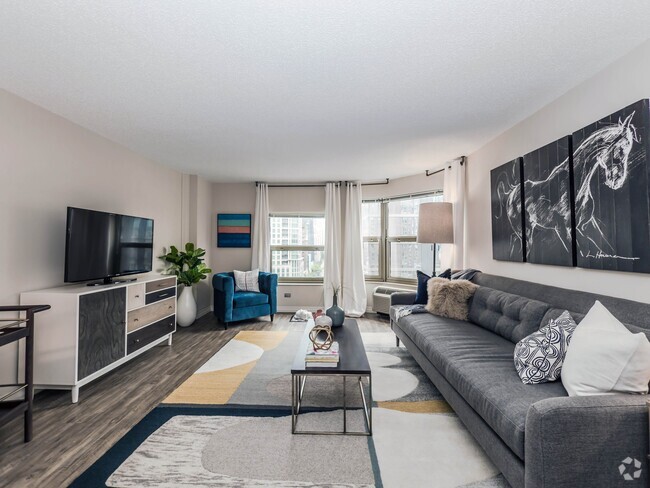 Building Photo - 838 N State St Unit 11D Rental