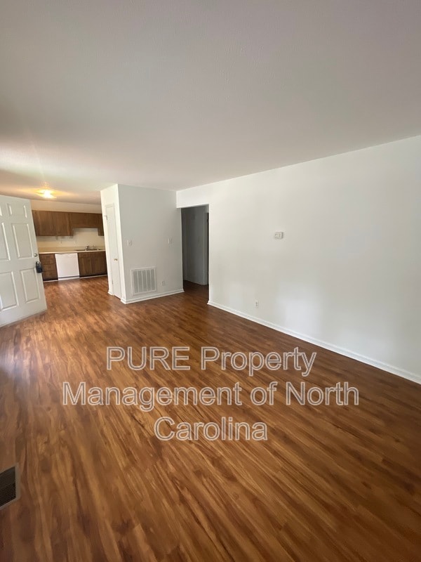Photo - 121 Westview Dr Unit Apt 15