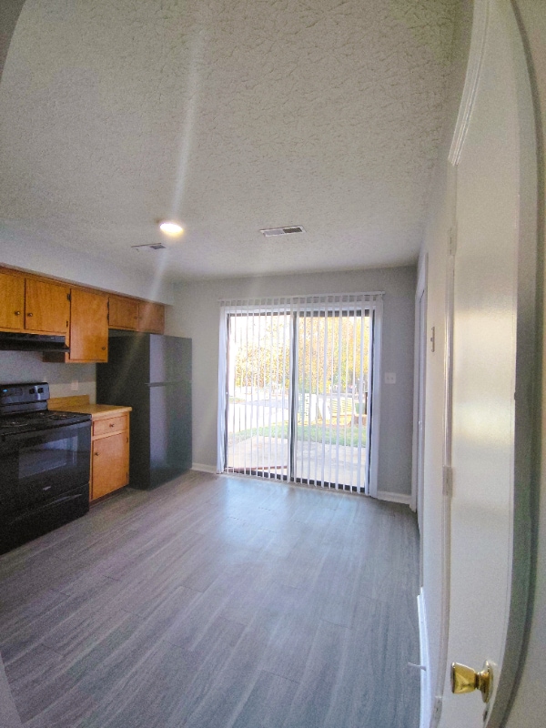 Photo - 4 Ferguson Dr