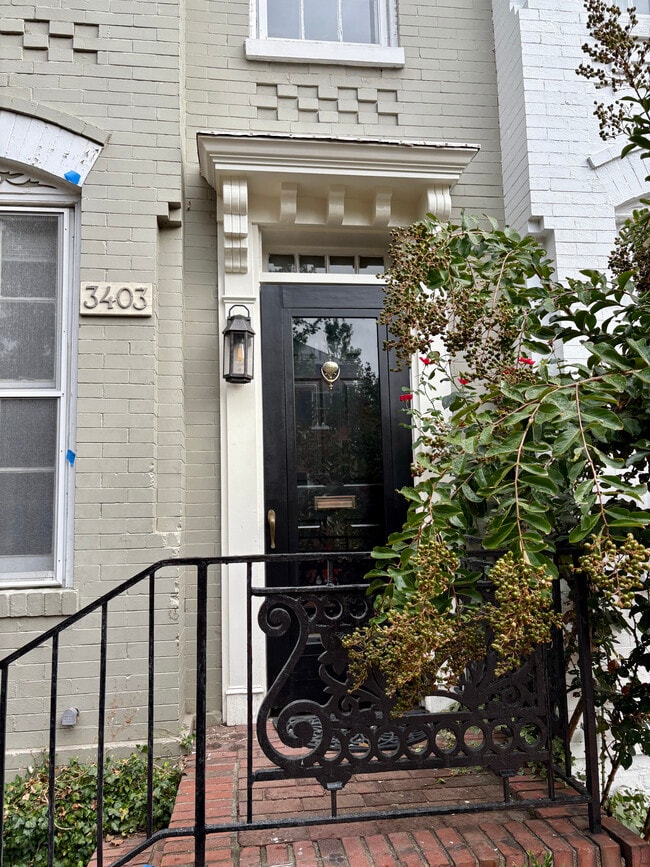 Building Photo - 3403 Q St NW Rental