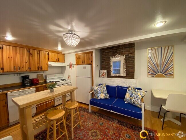 Building Photo - 11 William St Unit S Rental
