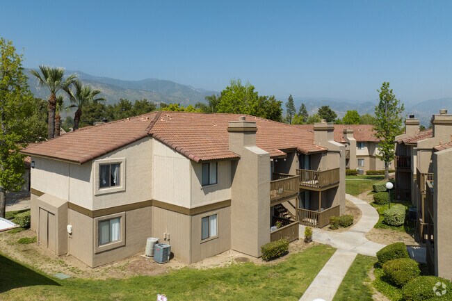 Lido At Shandin Hills