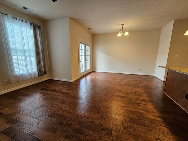 Photo - JOLLIFF LANDING