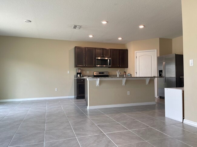 Building Photo - 9009 Tuscan Cypress St Rental