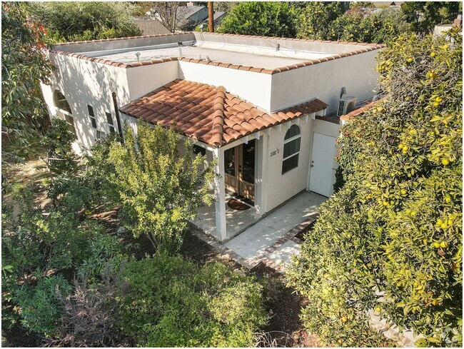 Building Photo - Charming 1 bedroom ADU in Santa Ana! Rental