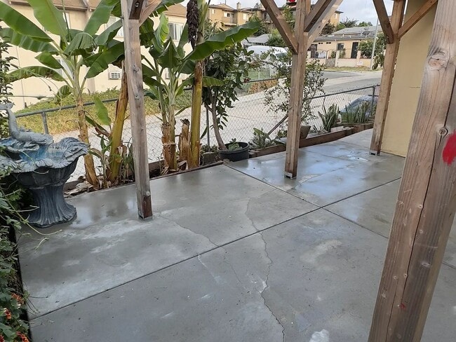 Building Photo - 4732 Cereza St