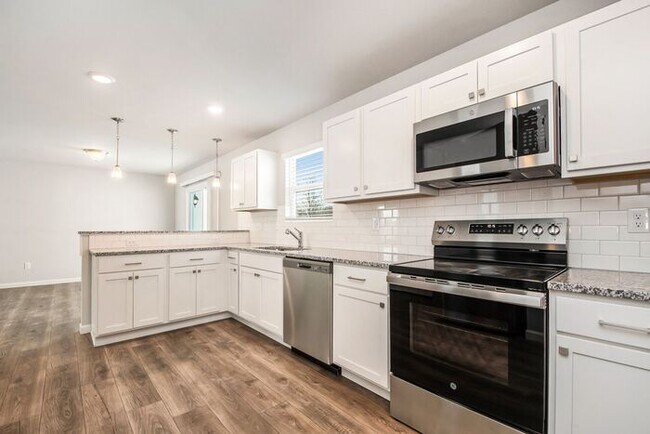 Photo - 7285 Montego Bay St