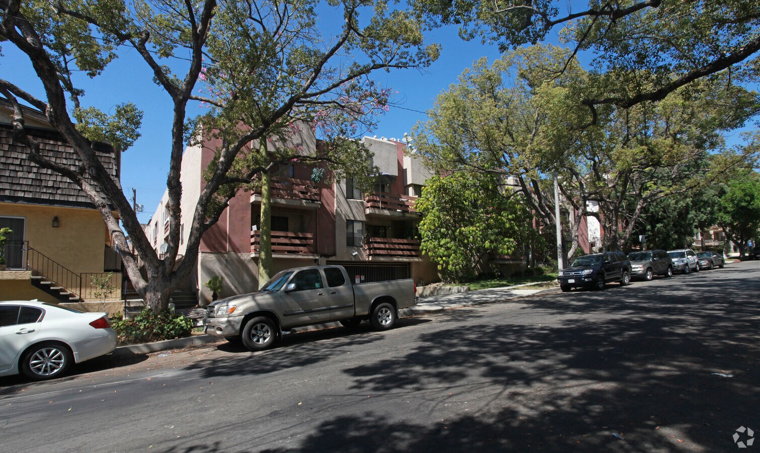 Photo - 545 E San Jose Ave Apartments
