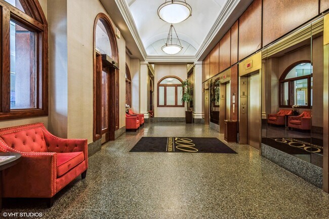 Photo - 200 N Dearborn St Unit 3207