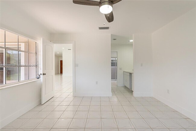Photo - 15881 SW 139th Ave