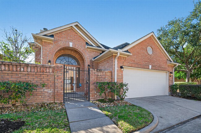 Photo - 8023 Oakwood Hollow St