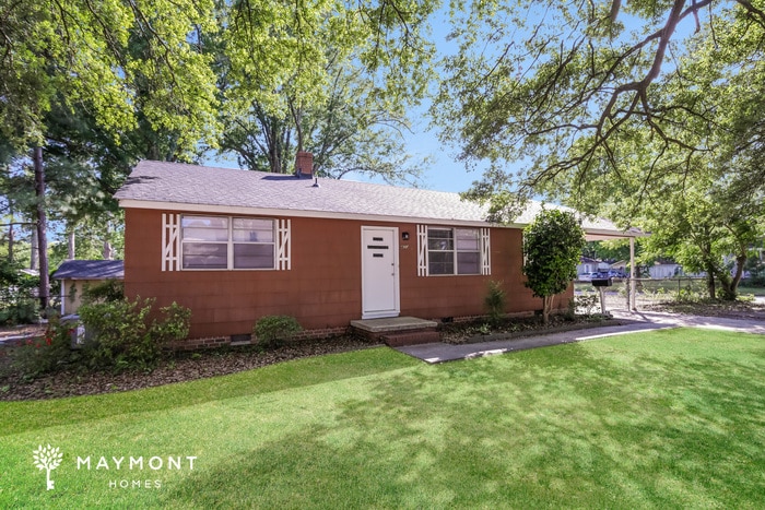 Photo - 400 E Richardson St