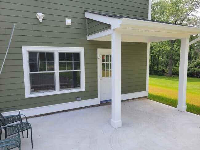 Photo - 211 Mount Horeb Rd Unit 3