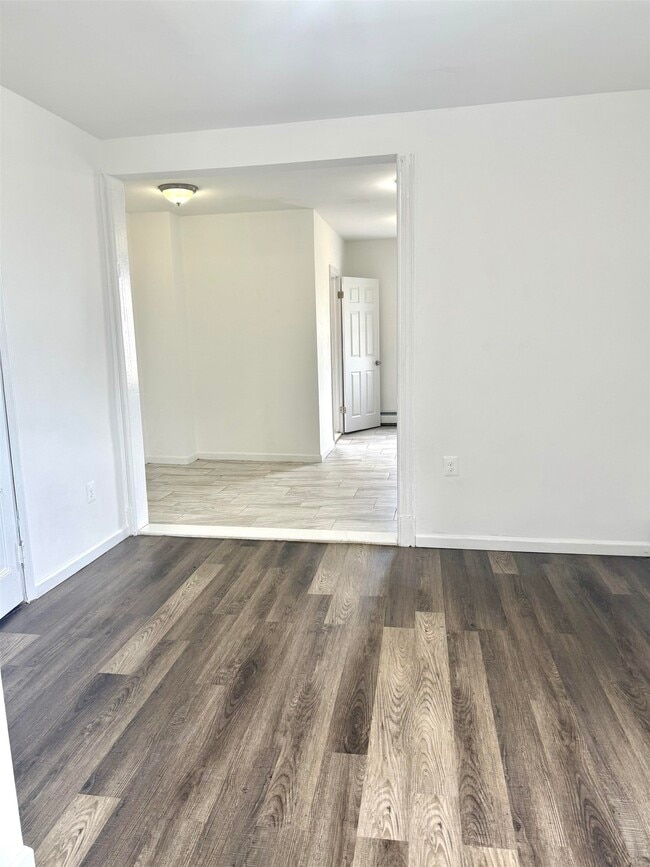 Photo - 289 Bergen Ave Unit 3